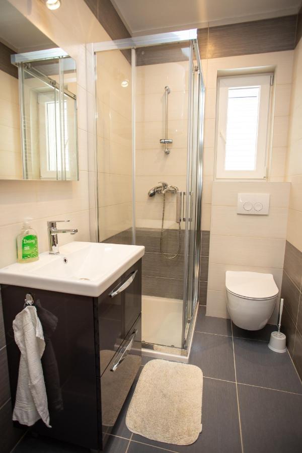 Apartment Katarina โนวาลยา ภายนอก รูปภาพ